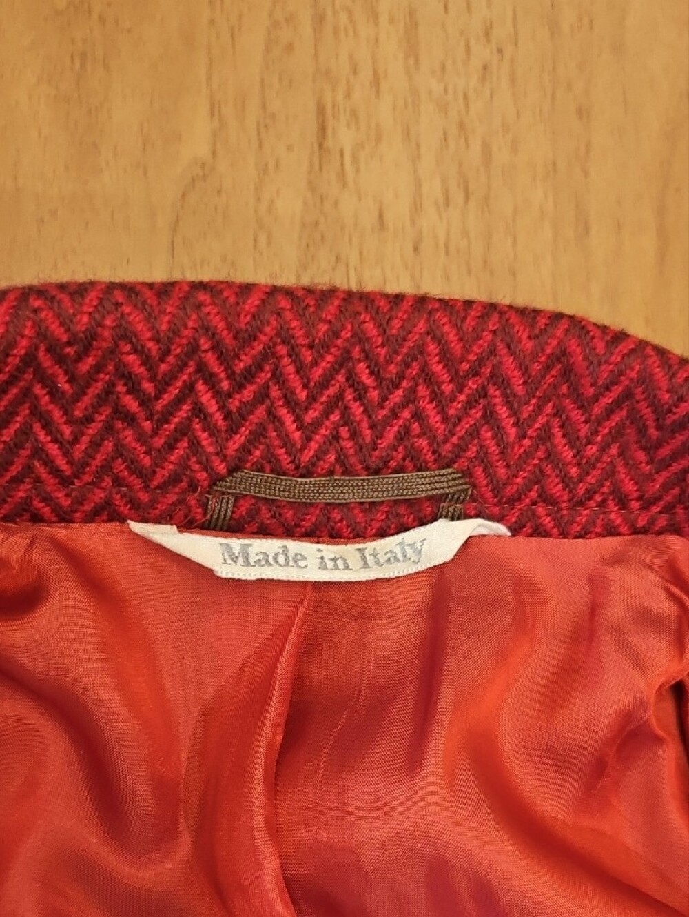 Vintage MaxMara Mainline Red Virgin Wool Blazer & Skirt Suit Size 6 - Picture 4 of 16